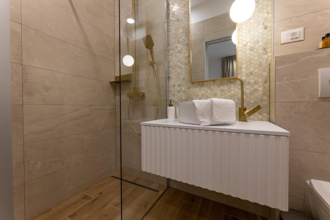 Palace Luxury Rooms Split Exteriör bild