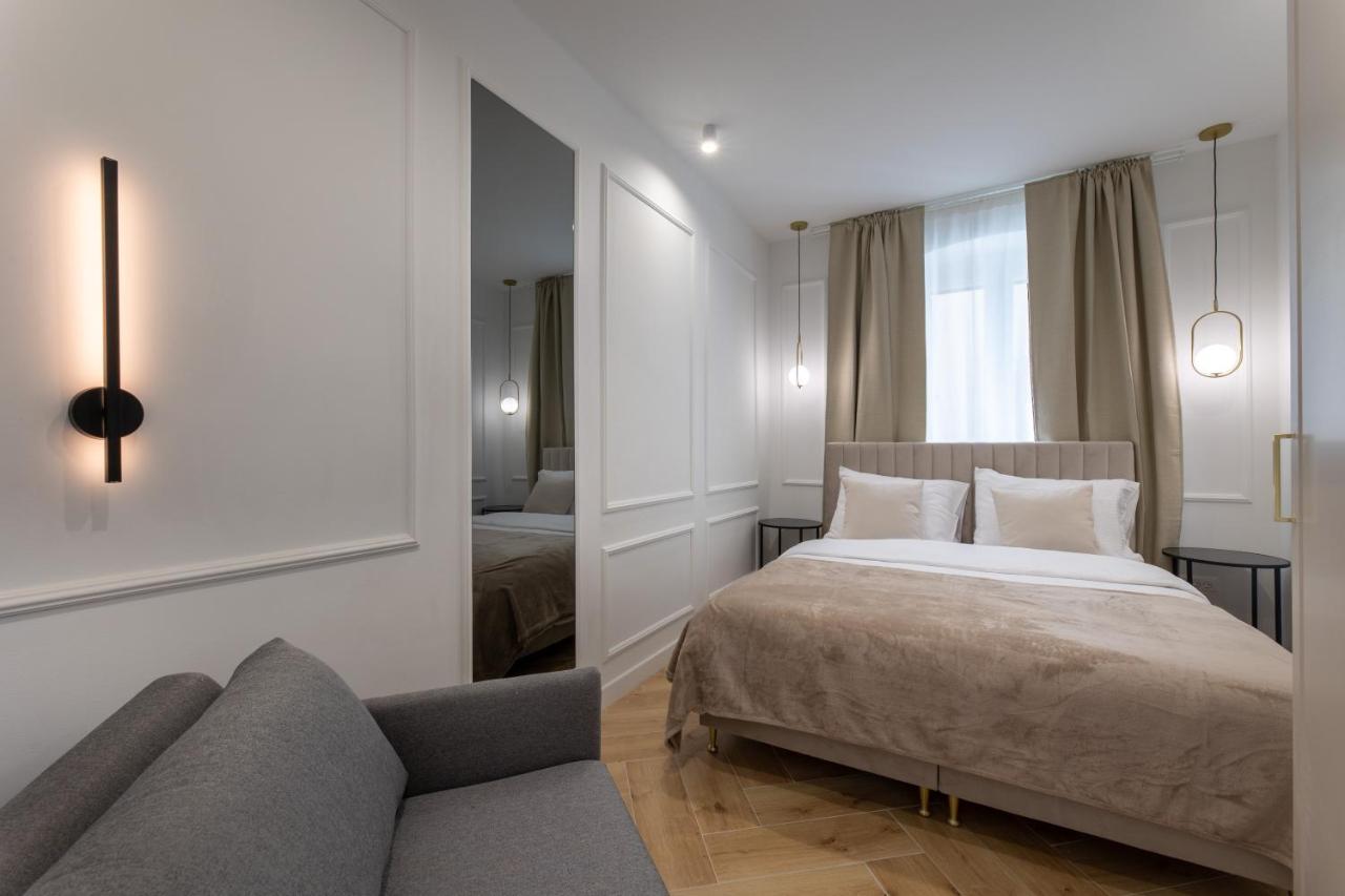 Palace Luxury Rooms Split Exteriör bild